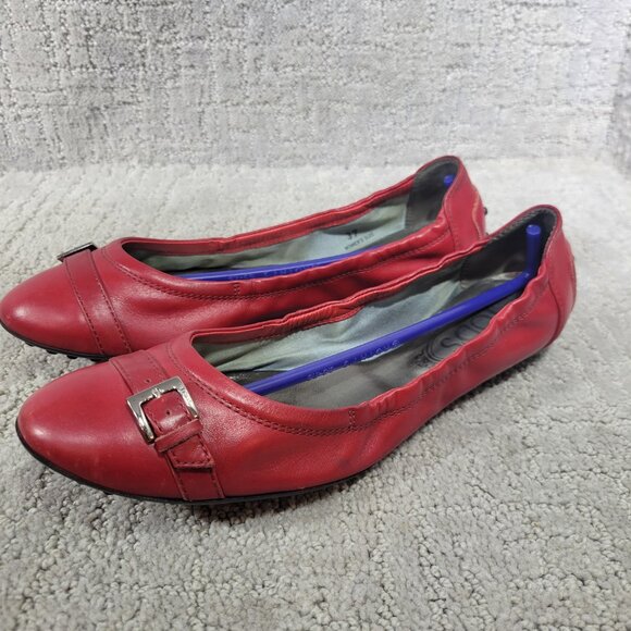 TOD'S Women's Size 37 EU 6 US Red Leather Belt Driving Ballet Scrunch Shoes - Picture 12 of 12